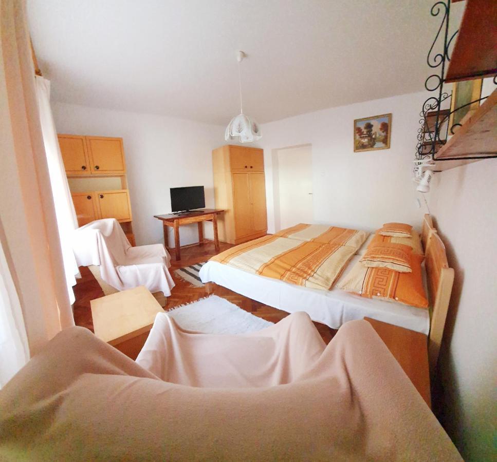 Anna Apartman Heviz Ngoại thất bức ảnh