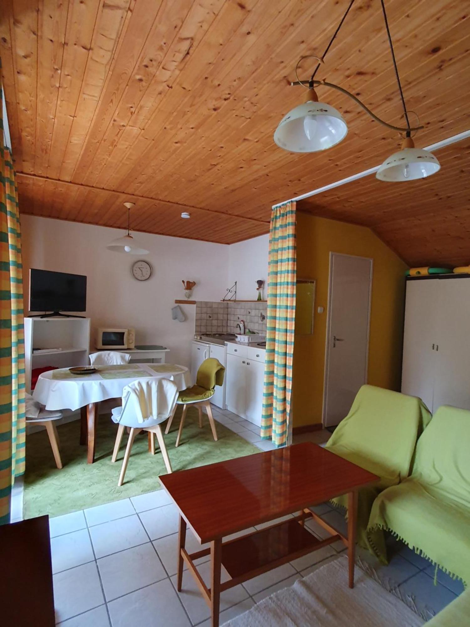 Anna Apartman Heviz Ngoại thất bức ảnh